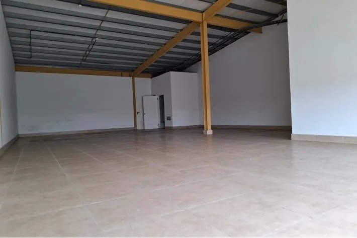 Venta de local comercial en plaza santa fe, la siesta, tocumen
