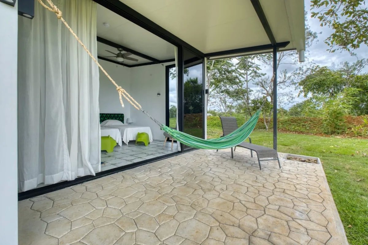 Nueva casa de buen gusto en un lote de ensueño río en la tranquilidad maravillosa no muy lejos de Boquete y David