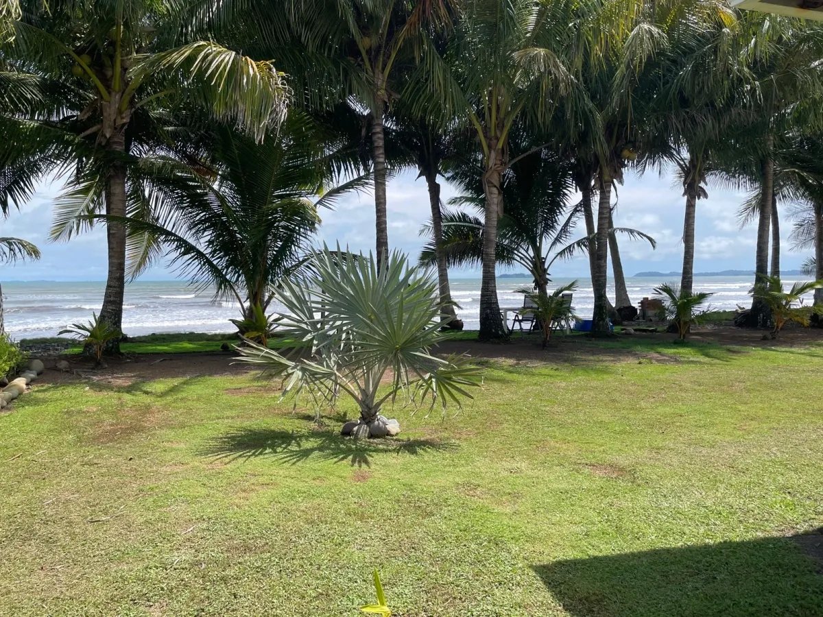 Casa de playa autosuficiente con una hectárea de terreno