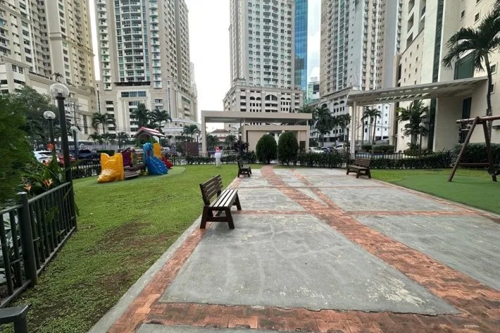 Alquiler de apartamento amoblado en punta pacífica, panamá