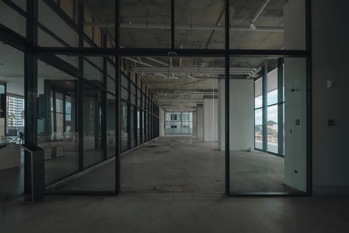 Alquiler de local comercial para restaurante en edificio armani