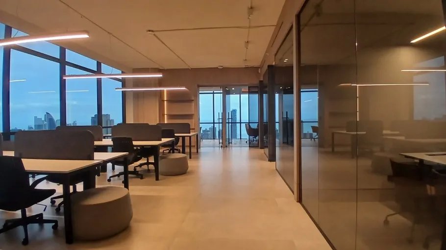 Alquiler de oficina amoblada   calle 50, ciudad de panamá
