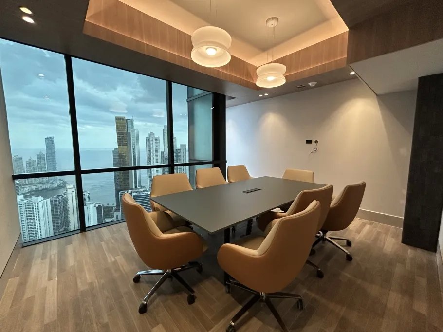 Alquiler de oficina amoblada   calle 50, ciudad de panamá