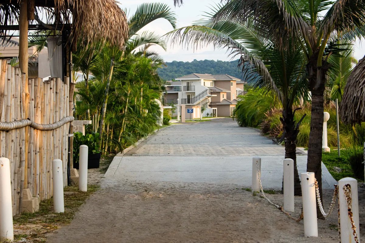 Venta de apartamentos en playa caracol, punta chame