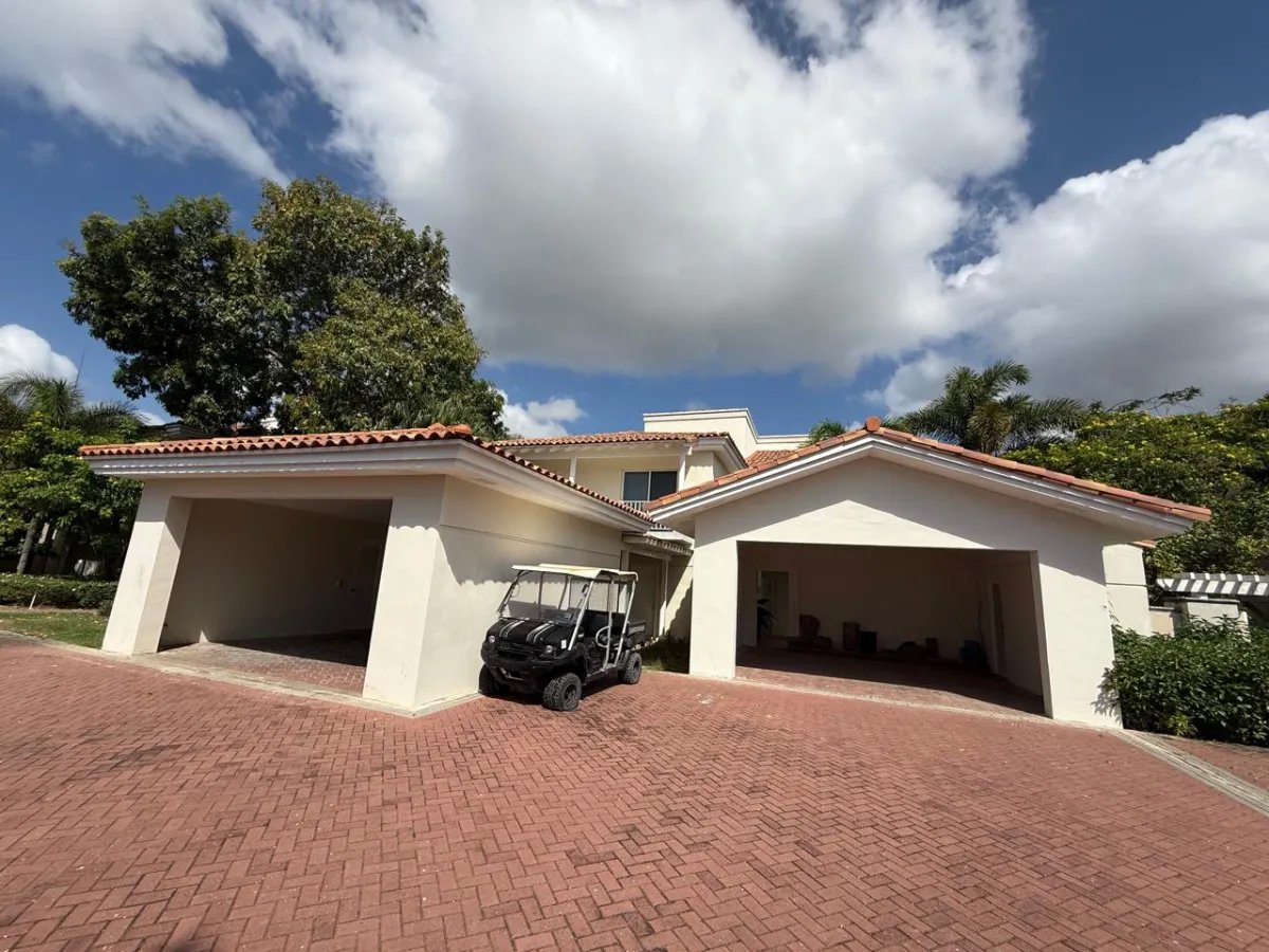 Venta de casa en buenaventura beach club, coclé