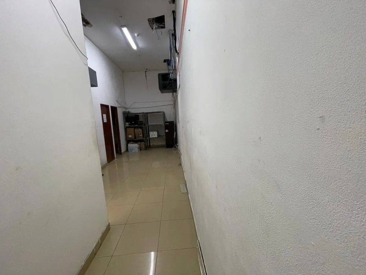 Se vende local de 1264 m2 en albrook mall