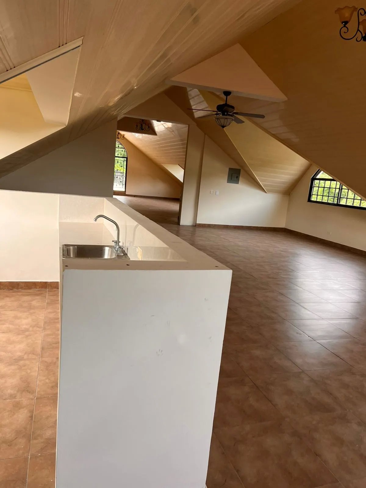 House for sale in allbrook, ancon