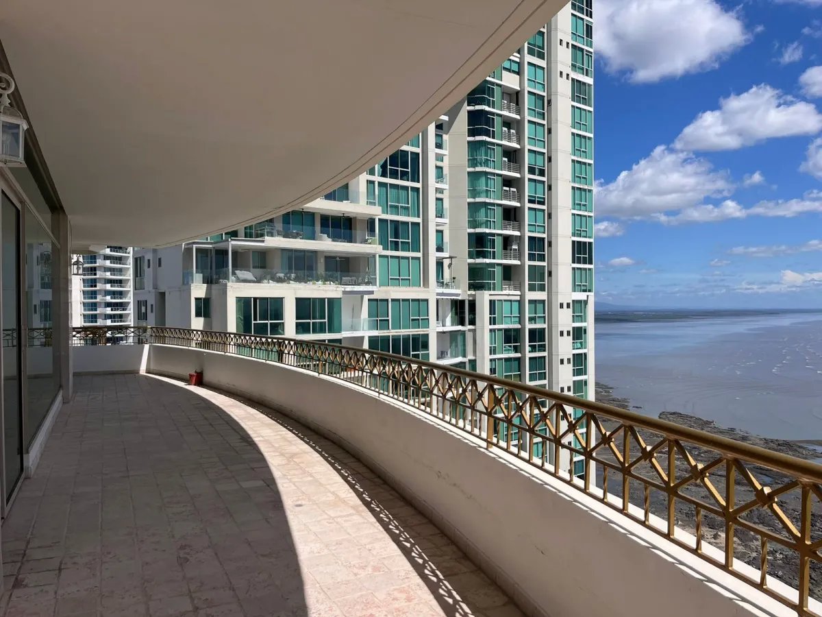 Se vende apartamento en punta pacifica