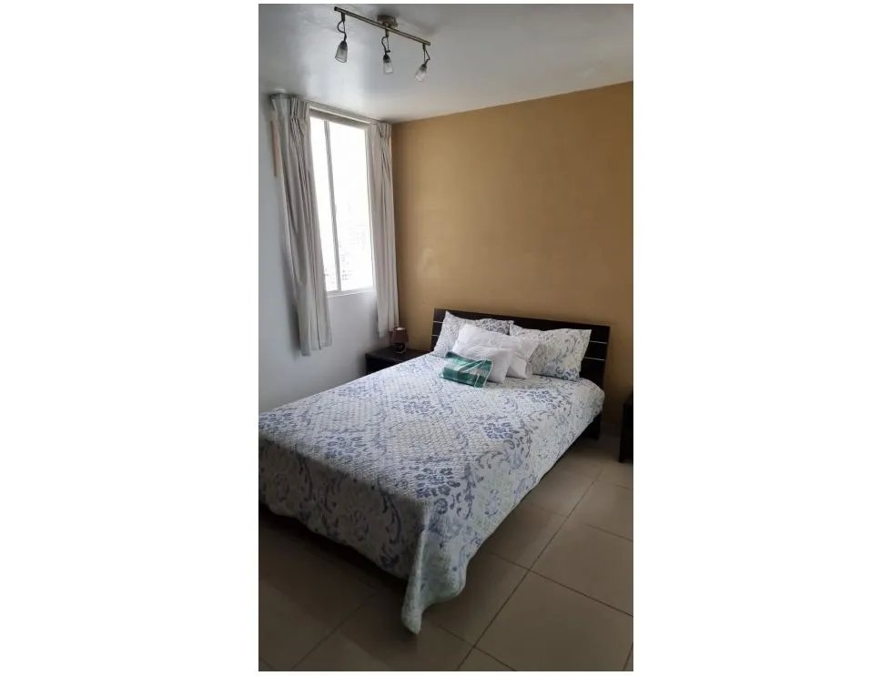 Alquiler de apartamento amoblado en obarrio, piso alto