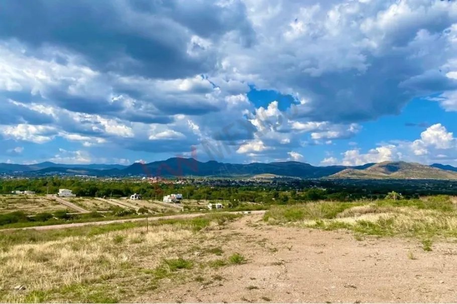 Excelente terreno en venta en ex hacienda de cuevas, guanajuato.