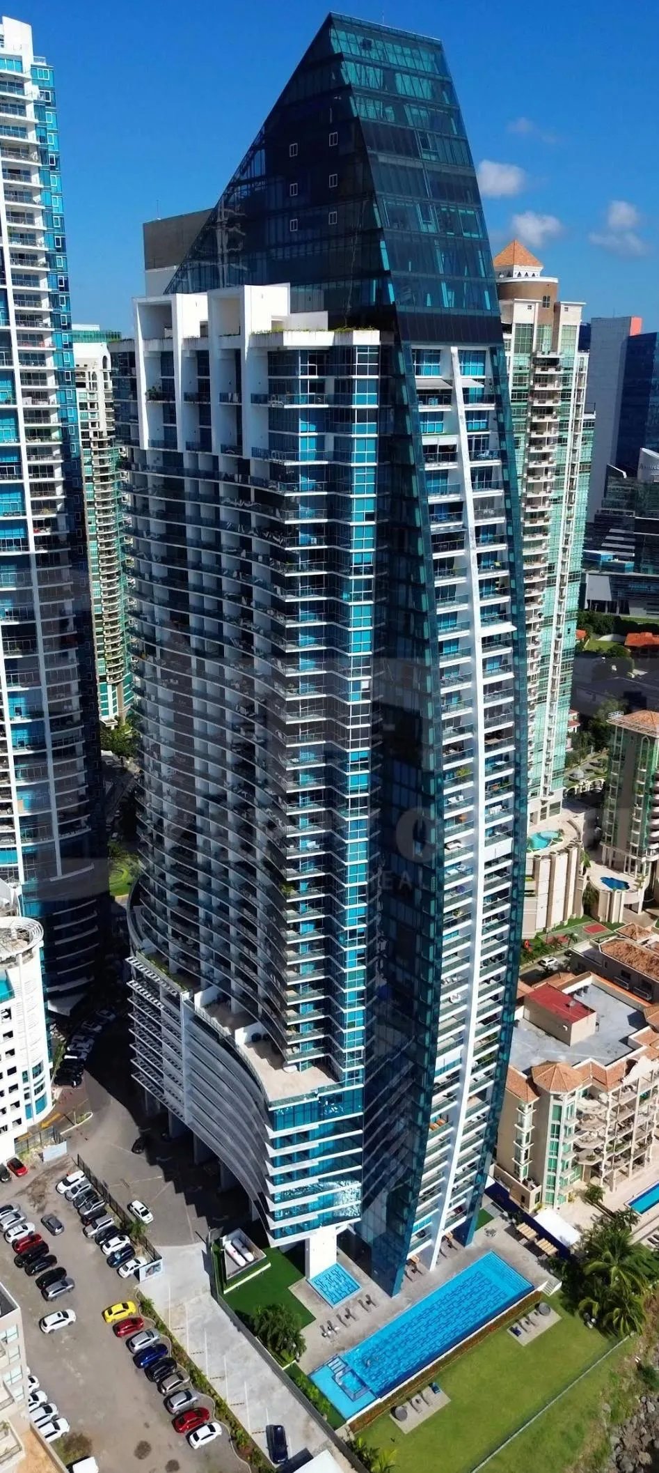 Venta/alquiler de apartamento en ph grand tower, punta pacífica
