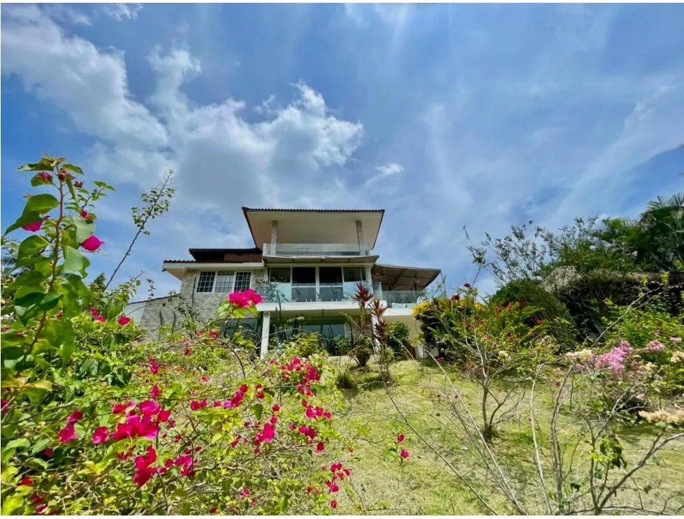 Venta de casa de lujo en albrook, panamá