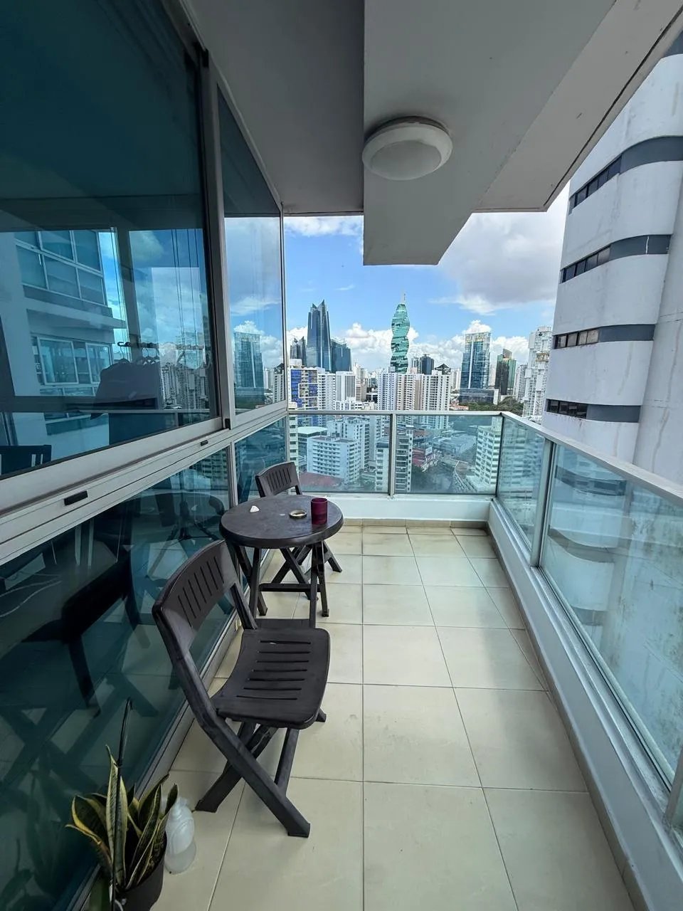 Apartamento en venta en grandbay tower