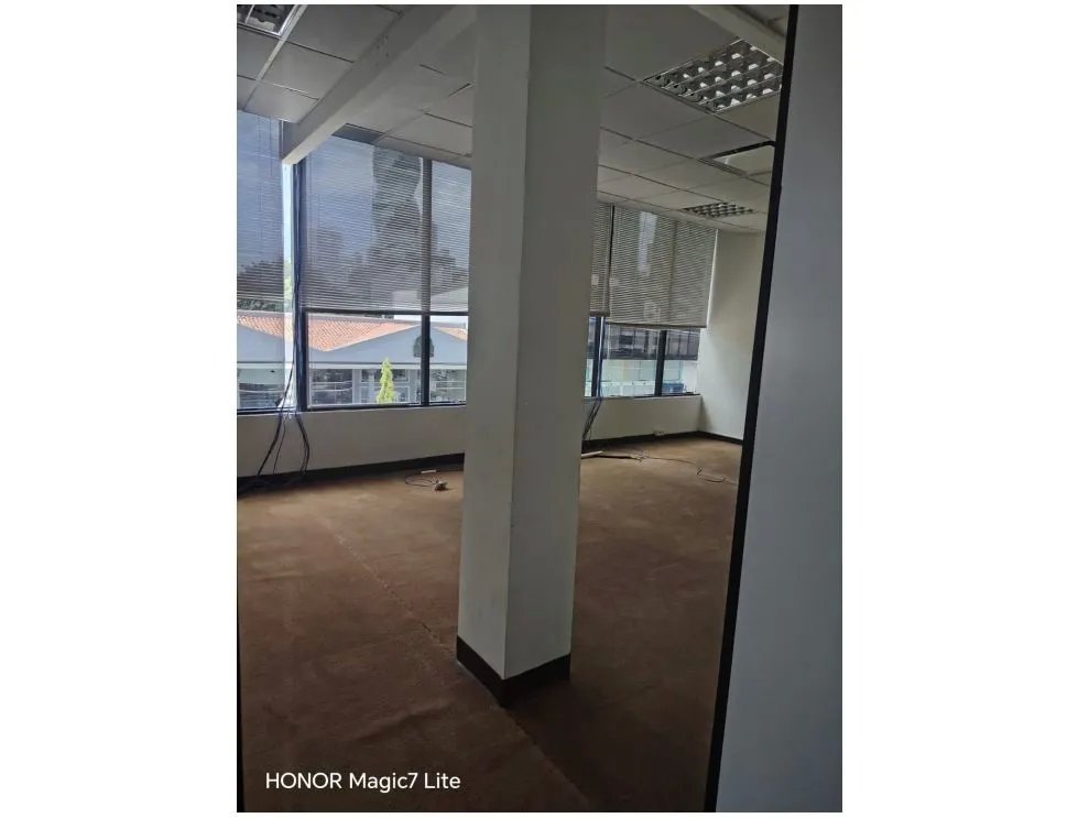 Alquiler de oficina 485m2 en edificio beta continental, obarrio
