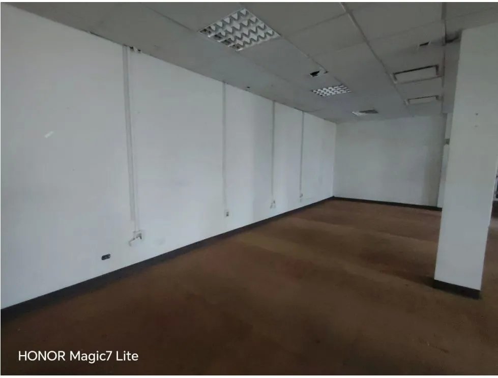 Alquiler de oficina 485m2 en edificio beta continental, obarrio