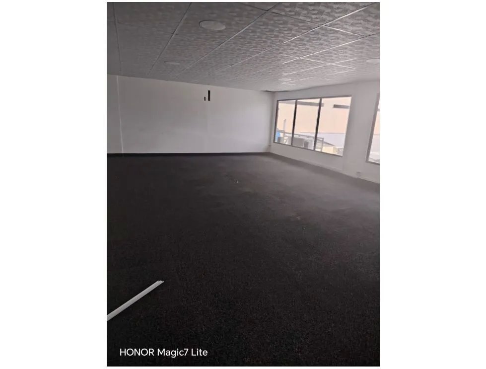 Alquiler de oficina 525 m2 en edificio beta continental, obarrio