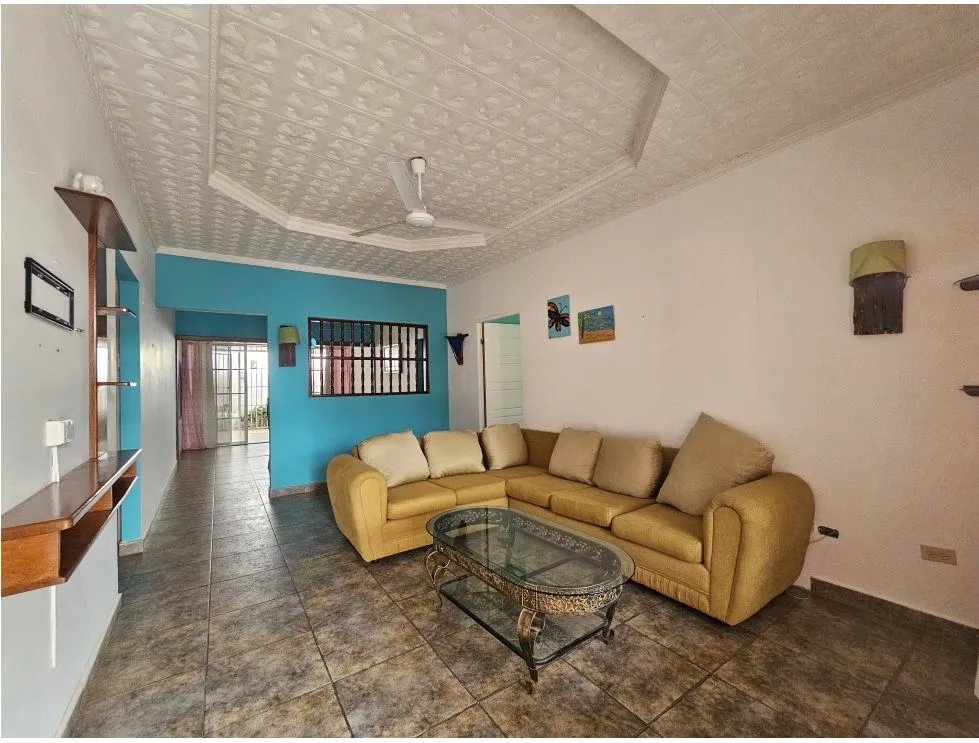 Alquiler de casa en barriada los pinos, las tablas