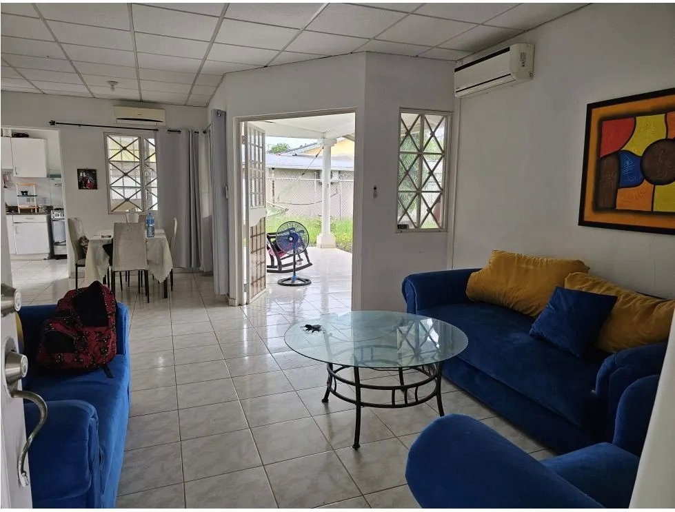 Se alquila casa amoblada en brisas de los guayacanes, chitré