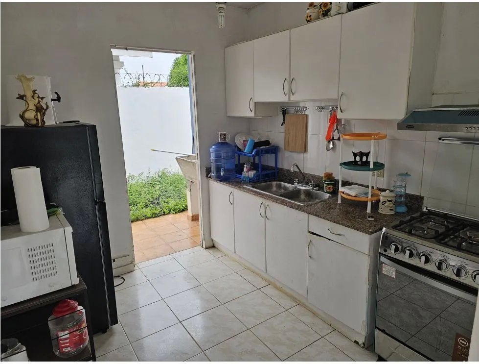 Se alquila casa amoblada en brisas de los guayacanes, chitré