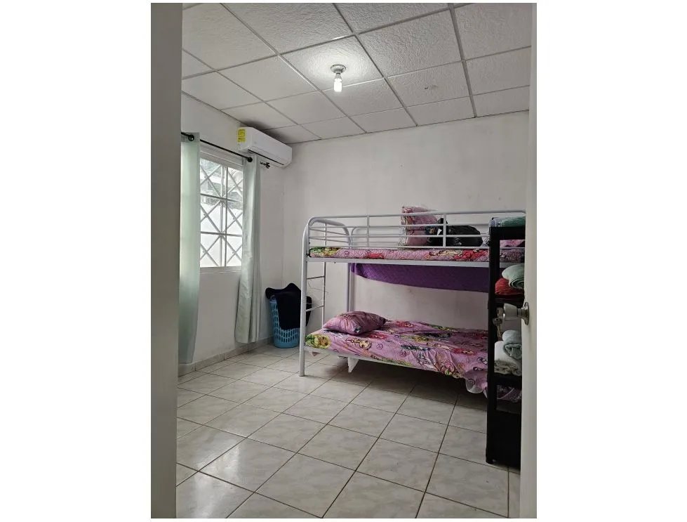Se alquila casa amoblada en brisas de los guayacanes, chitré