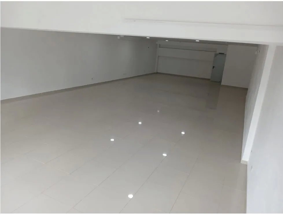 Alquiler de local comercial en bella vista, vía españa