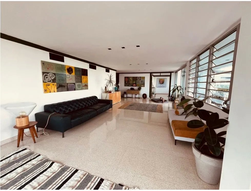 Venta de apartamento en edificio tiquiyoli, el cangrejo