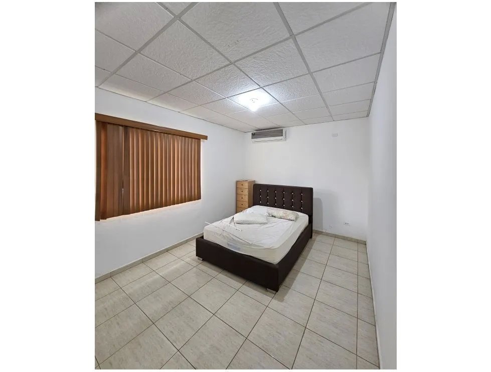 Alquiler de casa amoblada en brisas de guayacanes, chitré
