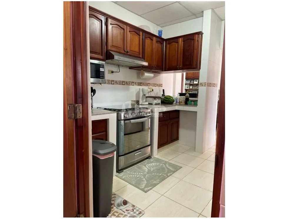 Venta de casa amoblada en urb. los perales - monagrillo