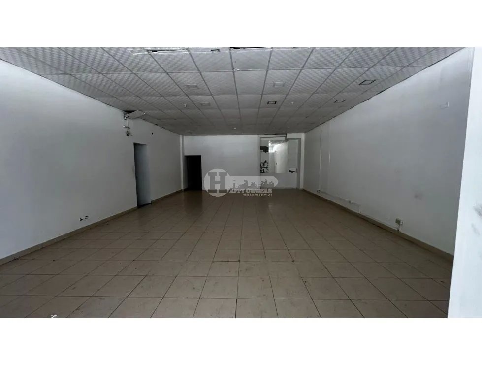 Se alquila local comercial en albrook