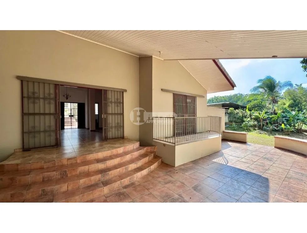 Venta de casa en el cocal de las tablas.
