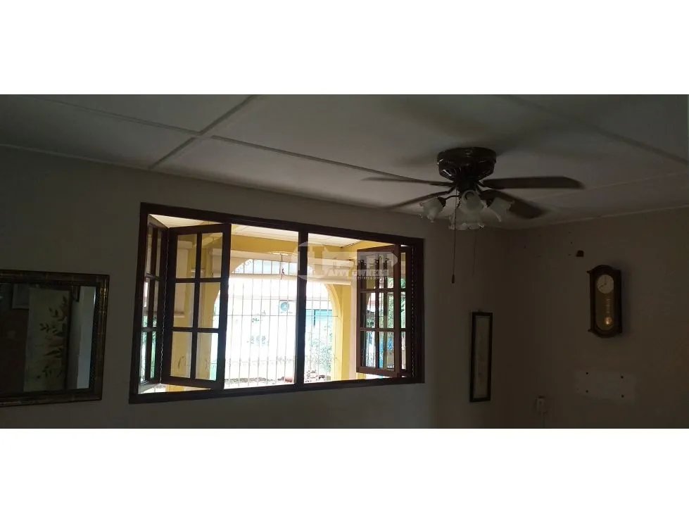 Se vende casa en el vigía de chitré herrera