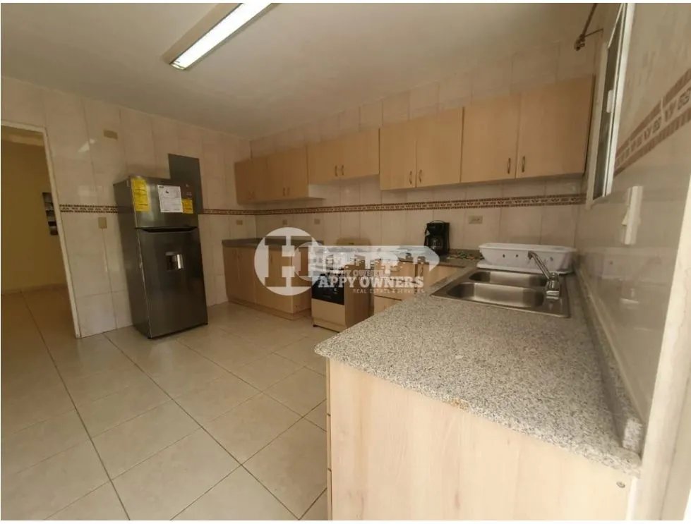 Se vende o alquila casa en villas del golf, chitré
