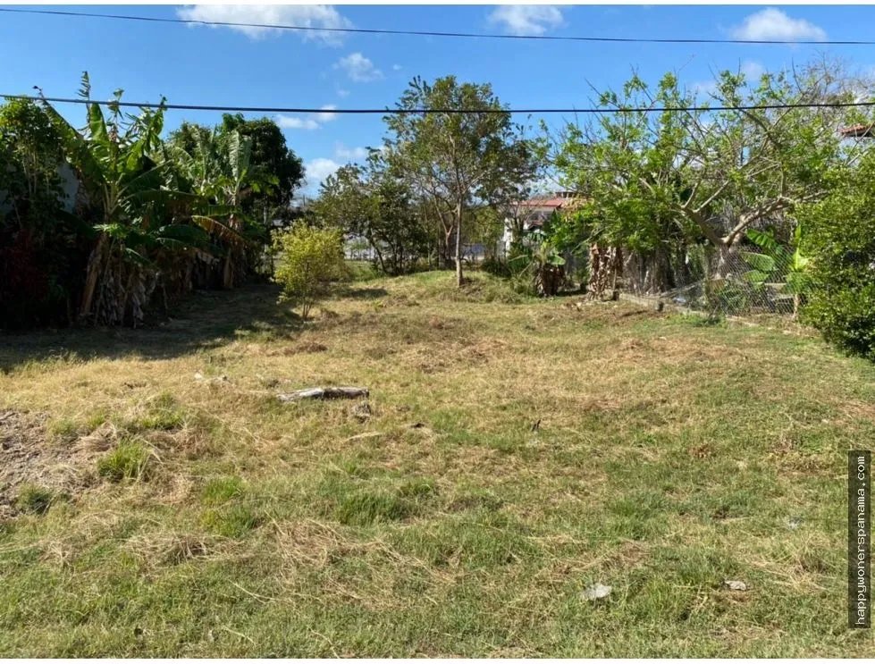 Venta de terreno céntrico en las tablas, los santos.