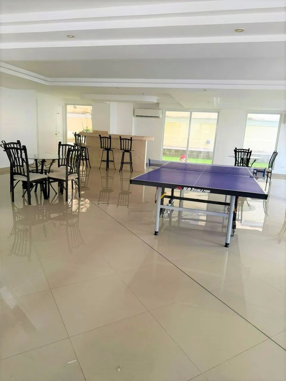 Se vende apartamento en punta pacifica san francisco.