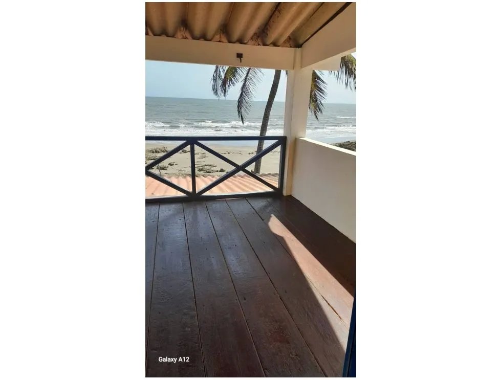 Alquiler casa frente al mar en playa el uverito  las tablas