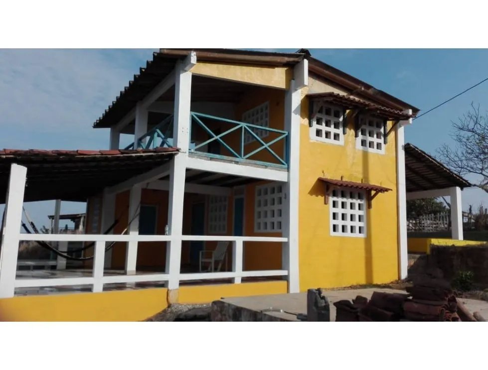 Alquiler casa frente al mar en playa el uverito  las tablas