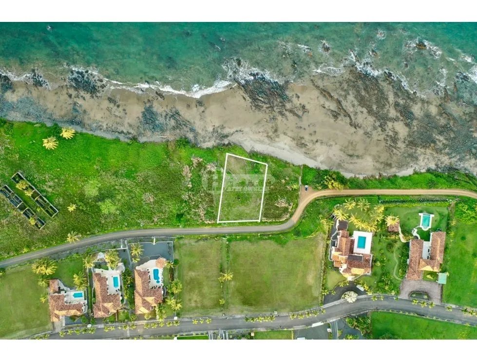 Venta de terreno frente al mar en pedasí