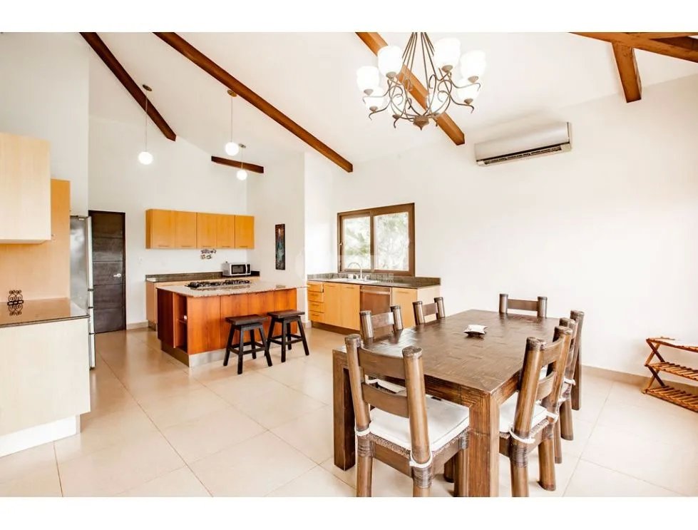 Venta de casa de playa en andromeda, pedasí