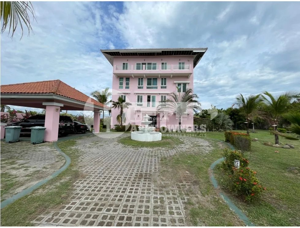 Venta de villa privada frente al mar, punta chame.