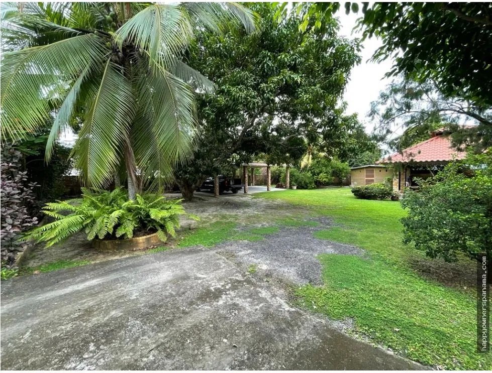Venta de propiedad de playa en gorgona, panamá.