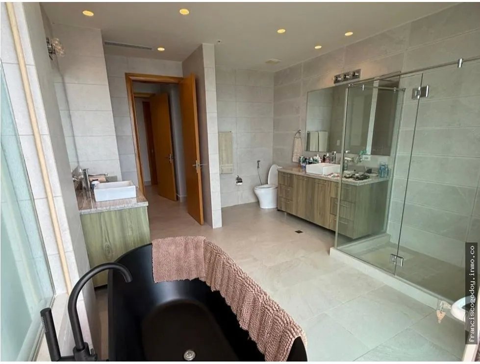 Apartamento en venta en playa escondida