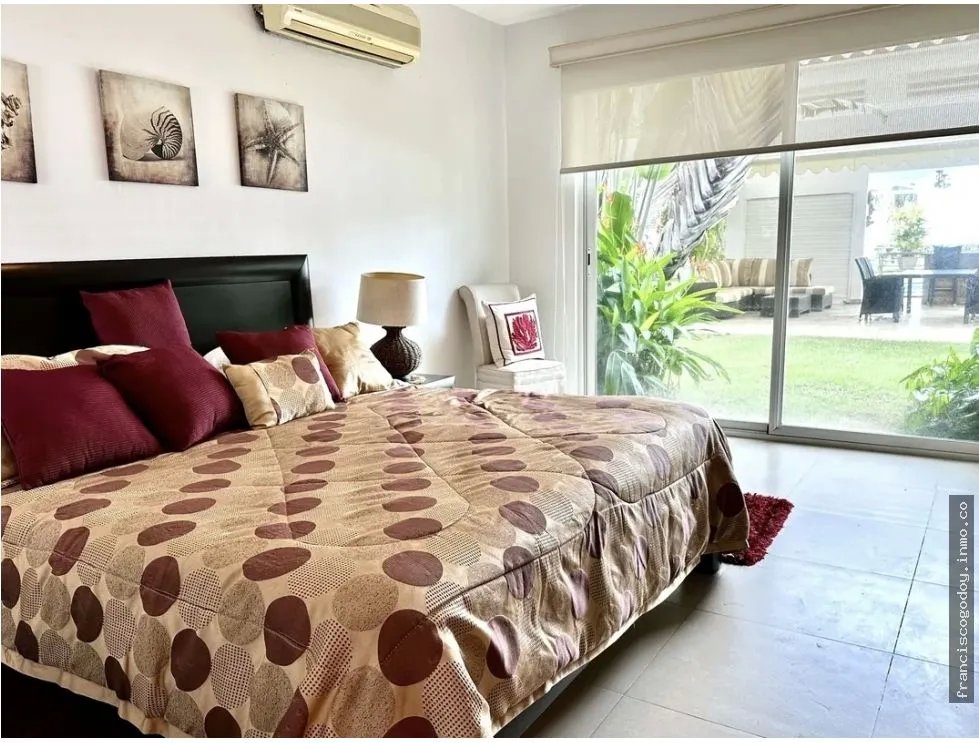 Venta de villa con piscina y vista al mar - bijao