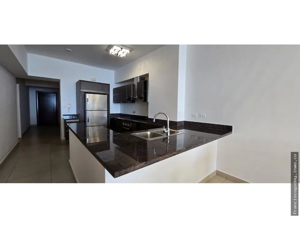 Apartamento en venta en avenida balboa