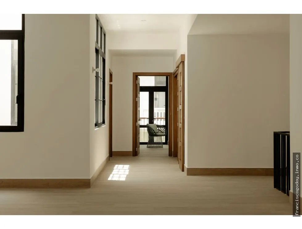 Se vende casa en casco viejo