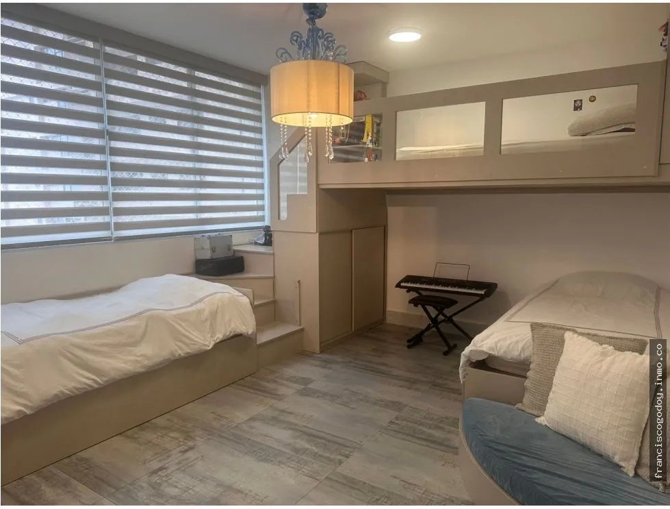 Venta de amplio apartamento en punta paitilla