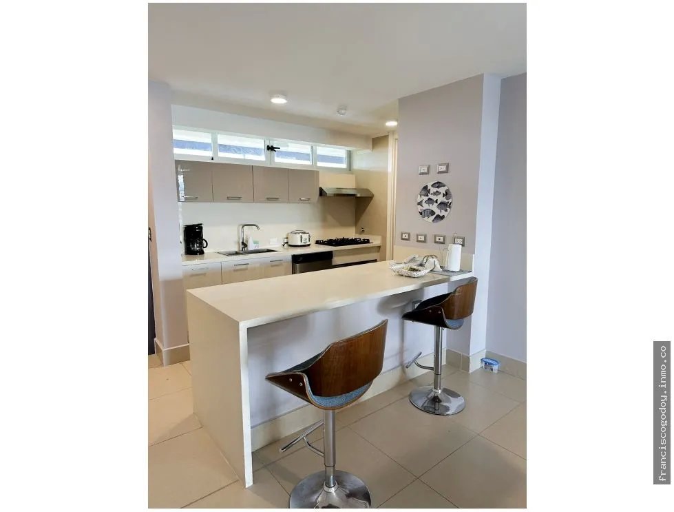 Venta de apartamento en playa serena