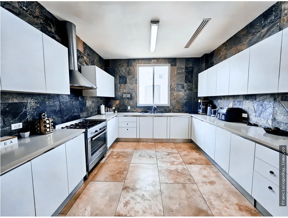 Se vende casa en santa maria