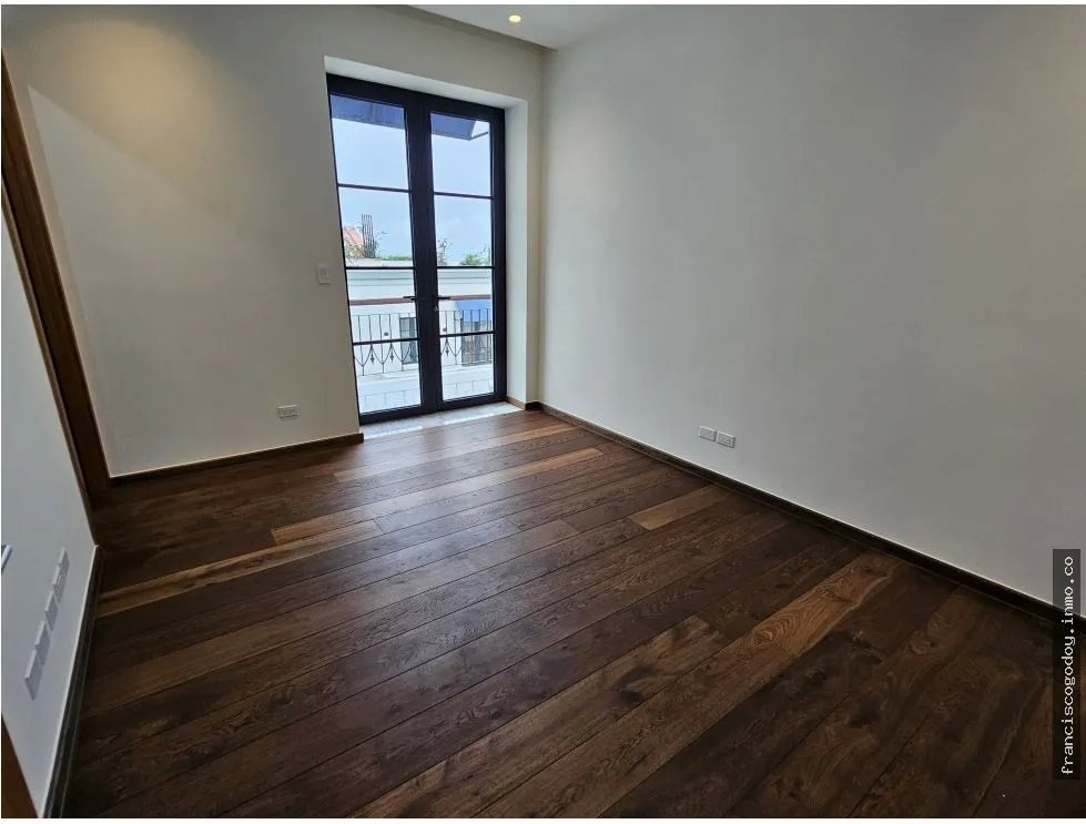 Apartamento en venta en el casco antiguo, santa familia