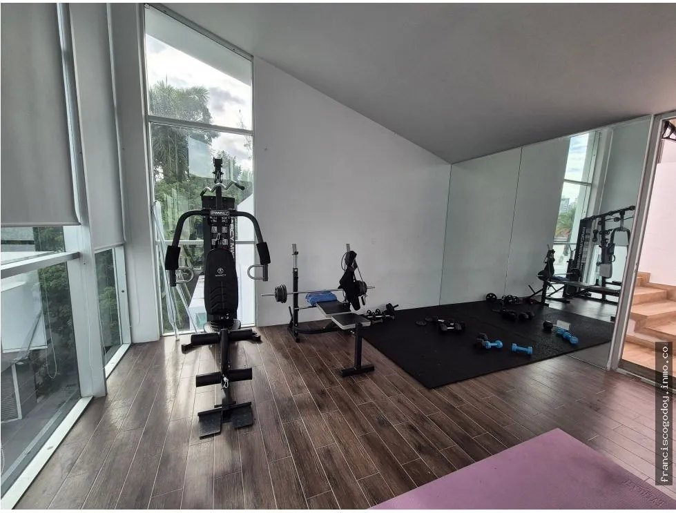 Venta de residencia en altos del golf