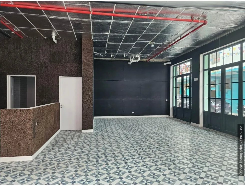Venta de local comercial en santa ana
